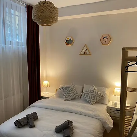 Modern 2 Bedroom Flat In Cihangir * Istanboel