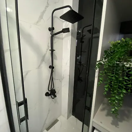Modern 2 Bedroom Flat In Cihangir *
